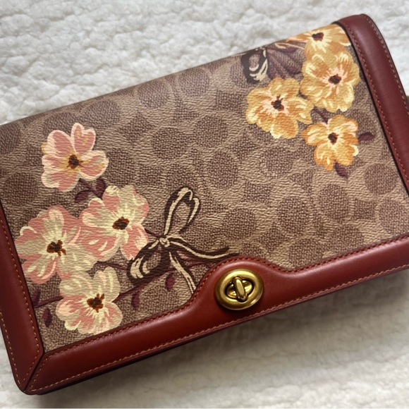 Coach Riley 1941 With Prairie Floral Print - Picture 8 of 16